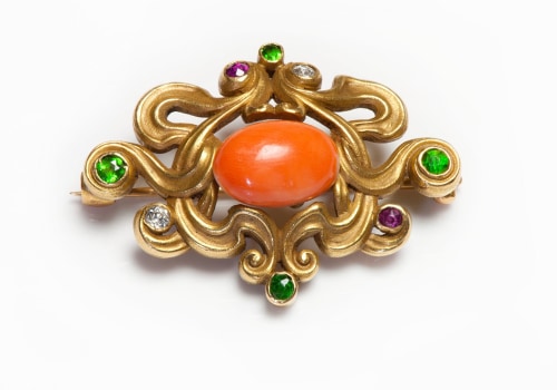 The Fascinating World of Vintage Jewelry
