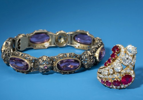 Uncovering the Beauty and History of Vintage Jewelry